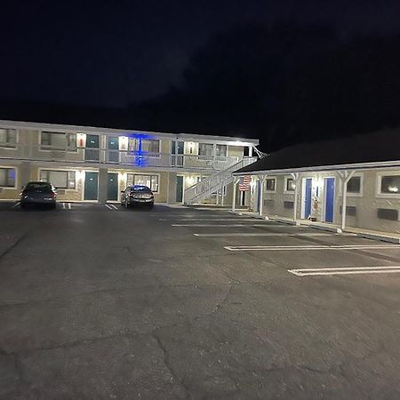 Point Pleasant Inn Пойнт Плезънт Бийч Екстериор снимка