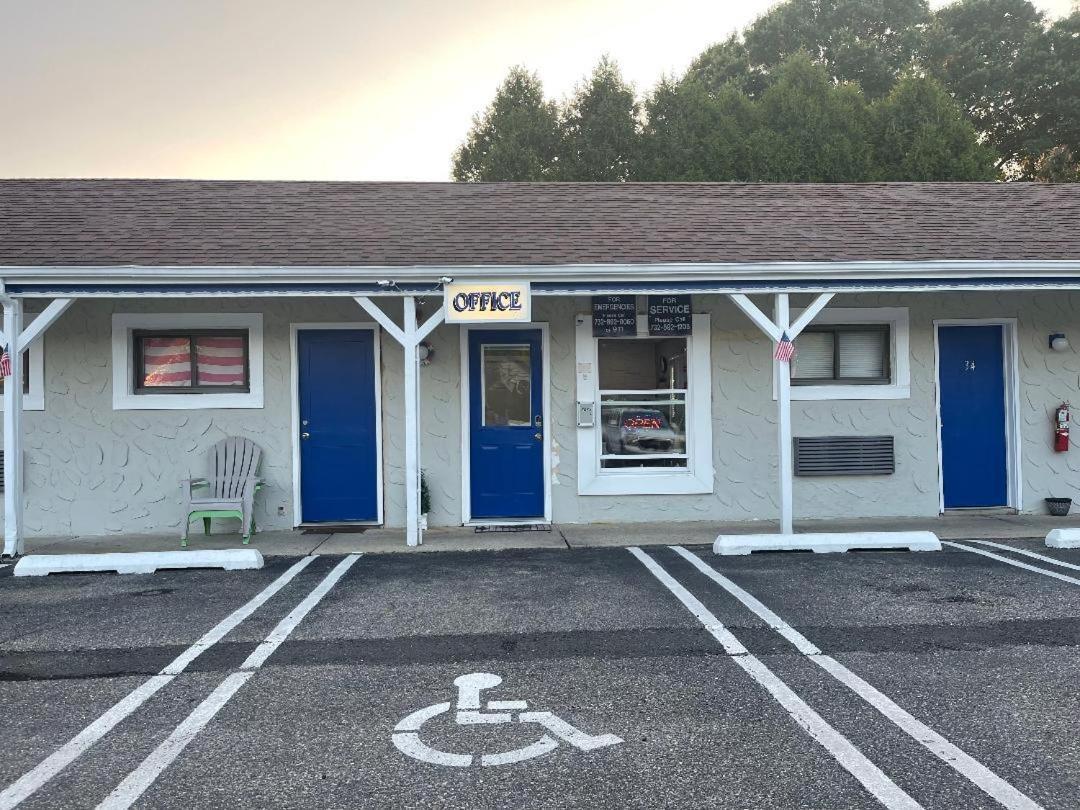 Point Pleasant Inn Пойнт Плезънт Бийч Екстериор снимка